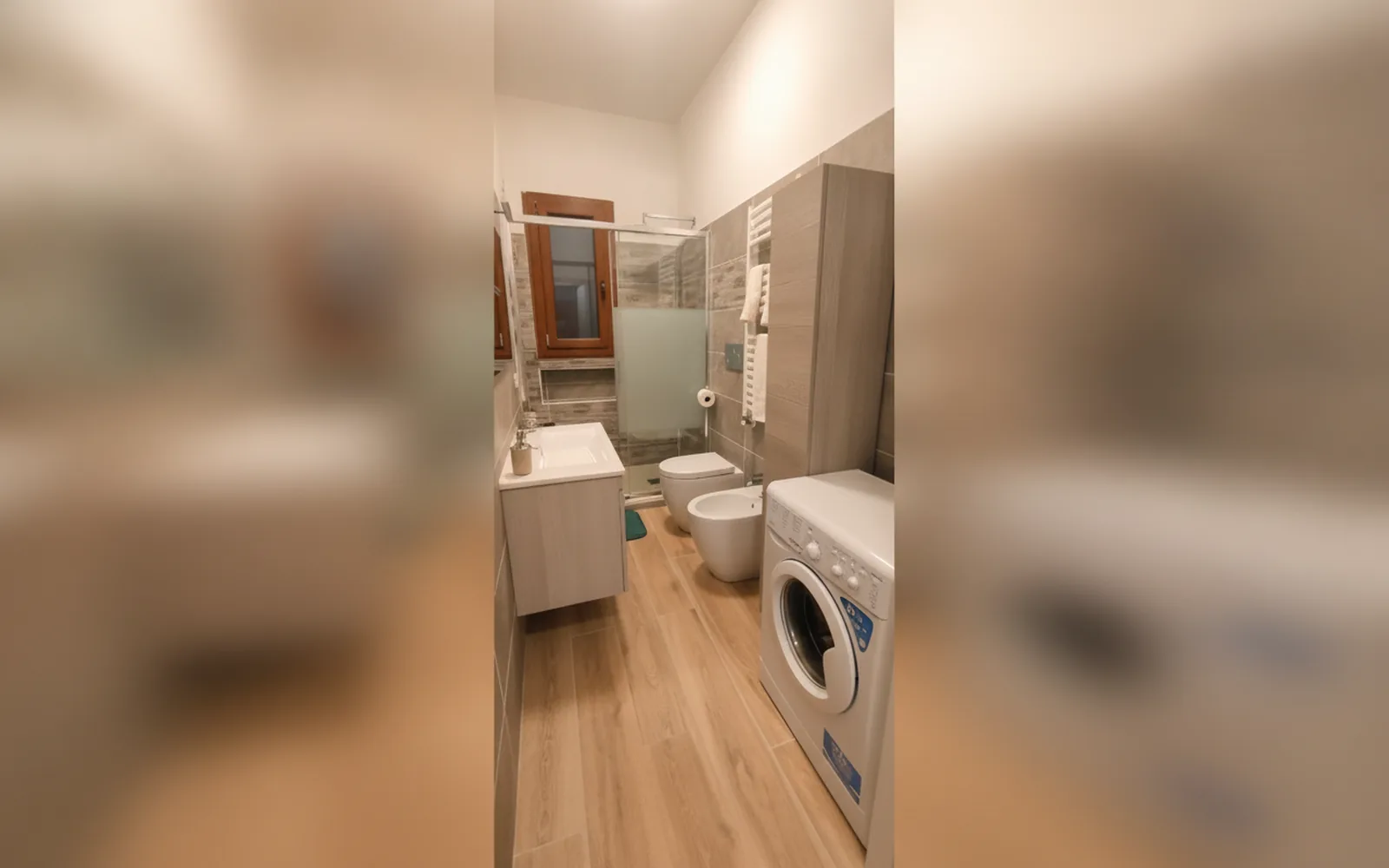 Camera con bagno privato — La Casa In Fiera, Pero (Lombardia) (foto 9)